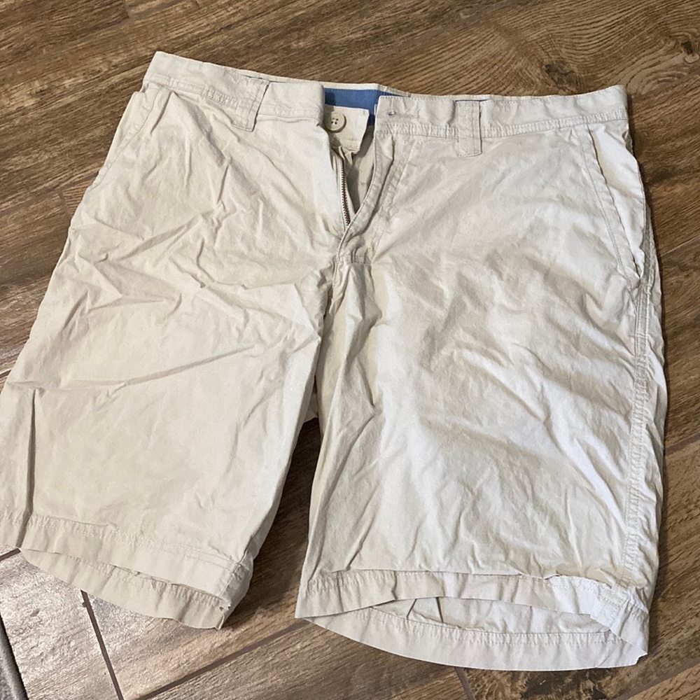 Columbia men’s shorts. Gently used. No holes, stains, tears